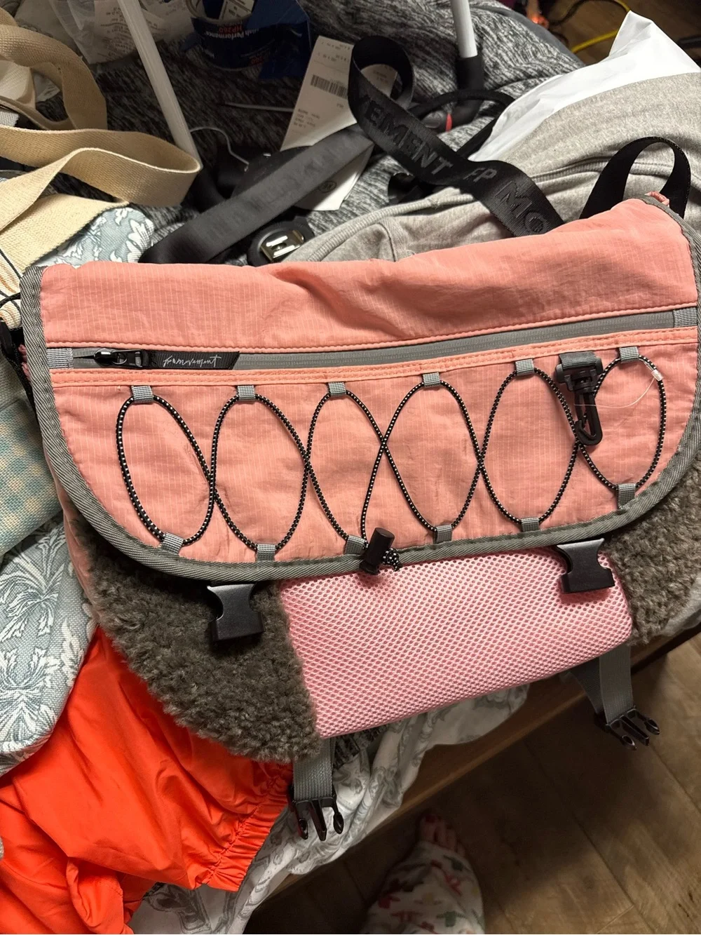 FP Movement Playoff Sherpa Messenger Bag in Pink Like New! RT $138